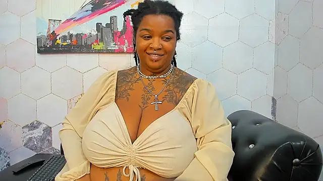 Snapshot of Anaa_Fuentess chatting on February 13, 2026, 11:43 am Anaa Fuentess online show from February 13, 2026, 11:43 am