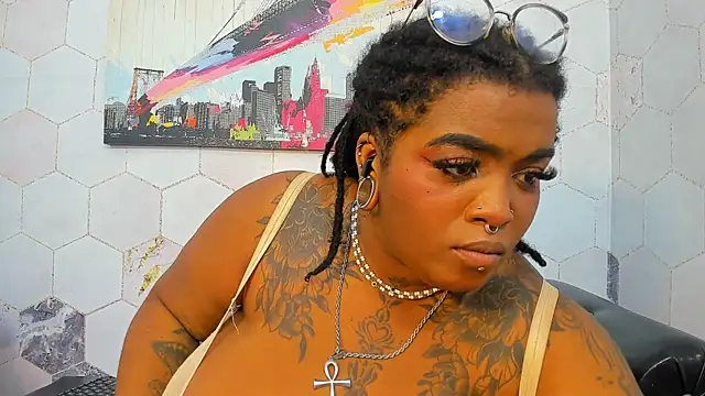 Snapshot of Anaa_Fuentess chatting on February 8, 2026, 12:03 pm Anaa Fuentess online show from February 8, 2026, 12:03 pm