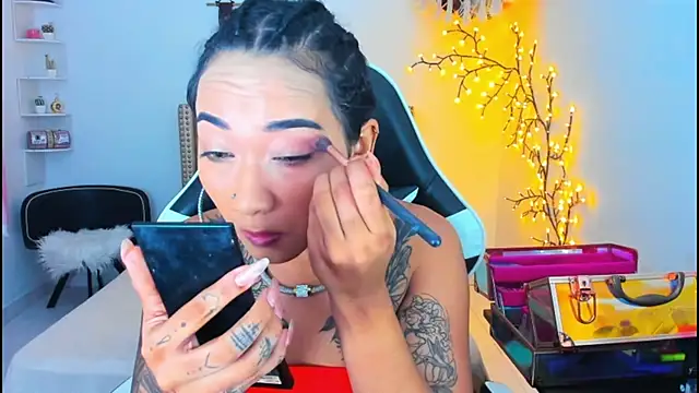 LenaStylesOA online show from October 2, 2025, 12:41 pm