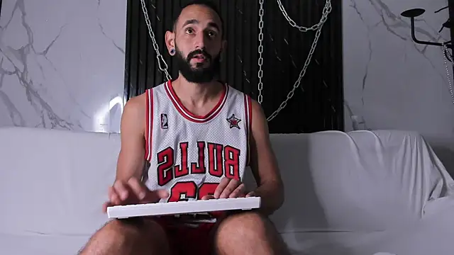 Tatis   online show from February 8, 2026, 1:31 pm