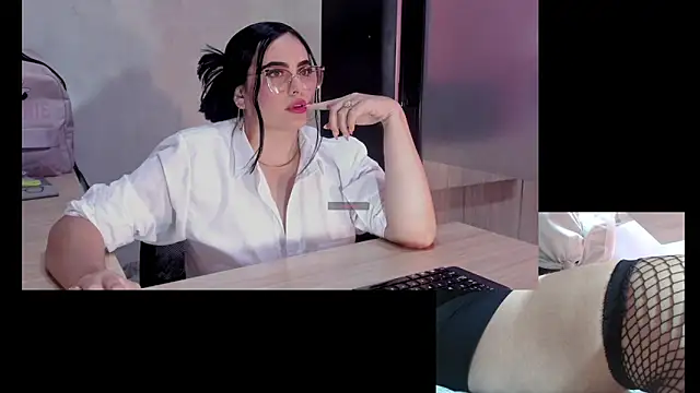 sofiiacarson online show from March 7, 2026, 8:14 pm