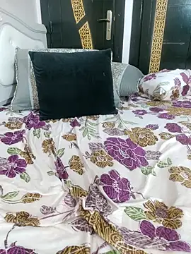 Snapshot of Hot-lino chatting on October 26, 2025, 2:34 am Hot-lino online show from October 26, 2025, 2:34 am