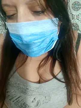 Snapshot of Hot-lino chatting on November 10, 2025, 12:26 am Hot-lino online show from November 10, 2025, 12:26 am