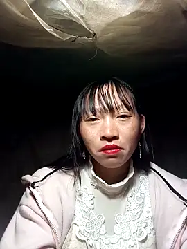 tcm-cute online show from November 12, 2025, 7:40 pm