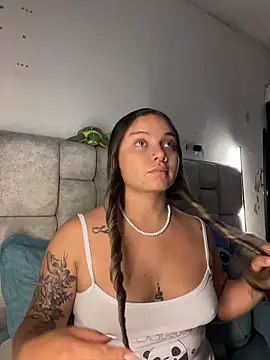 AnnyLopezzz  online show from June 1, 2026, 6:02 am