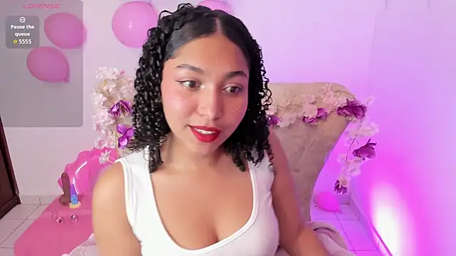 lily evays 69 online show from December 3, 2025, 9:25 pm