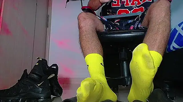 Snapshot of Sir_kev66 chatting on December 15, 2025, 9:15 am Sir kev66 online show from December 15, 2025, 9:15 am