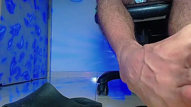 Snapshot of Sir_kev66 chatting on November 3, 2025, 4:50 am Sir kev66 online show from November 3, 2025, 4:50 am