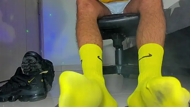 Snapshot of Sir_kev66 chatting on April 1, 2026, 6:59 am Sir kev66 online show from April 1, 2026, 6:59 am