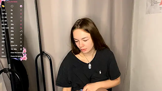 VelvetKate online show from November 11, 2025, 9:09 pm