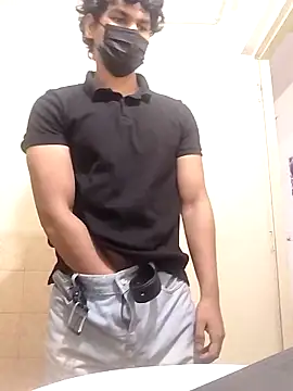 Snapshot of Goodmens5 chatting on October 27, 2025, 3:24 pm Goodmens5 online show from October 27, 2025, 3:24 pm