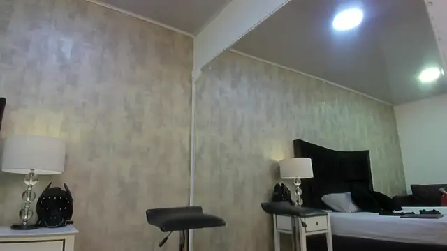 Snapshot of BarbaraLeython1 chatting on November 24, 2025, 2:39 pm BarbaraLeython1 online show from November 24, 2025, 2:39 pm