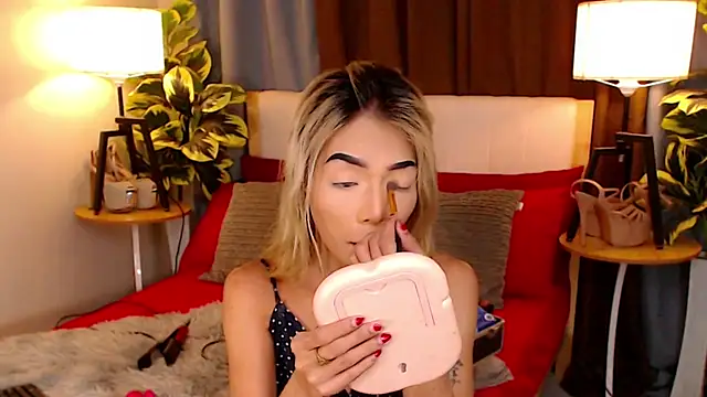 CelestinaMarquez0427 online show from December 3, 2025, 4:24 am