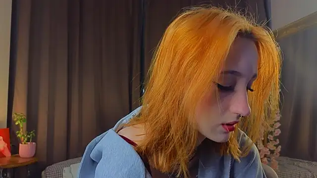 Snapshot of MaryroseRoeder chatting on November 10, 2025, 2:38 am MaryroseRoeder online show from November 10, 2025, 2:38 am