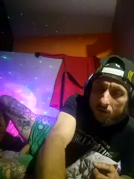 Snapshot of MODEST11_MMiILOO_AMARO chatting on October 10, 2025, 3:18 am MODEST11 MMiILOO AMARO online show from October 10, 2025, 3:18 am