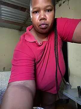 Snapshot of Curvycandy95 chatting on June 15, 2026, 5:51 am Curvycandy95 online show from June 15, 2026, 5:51 am