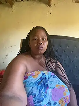 Curvycandy95 online show from February 11, 2026, 4:34 am