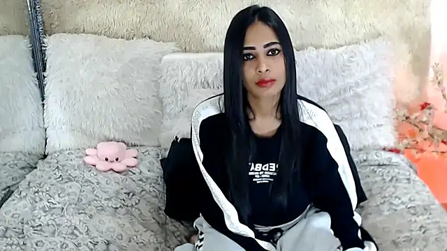 Snapshot of indianchic89 chatting on December 14, 2025, 4:29 am indianchic89 online show from December 14, 2025, 4:29 am