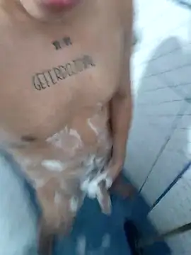 Exotic19cm online show from October 19, 2025, 12:02 am