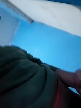 Exotic19cm online show from October 19, 2025, 1:14 pm