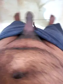 Snapshot of Hyd-bad-boy-25 chatting on October 29, 2025, 4:33 am Hyd-bad-boy-25 online show from October 29, 2025, 4:33 am