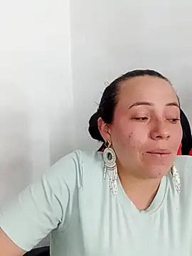 Snapshot of _honey12 chatting on November 13, 2025, 5:17 pm honey12 online show from November 13, 2025, 5:17 pm