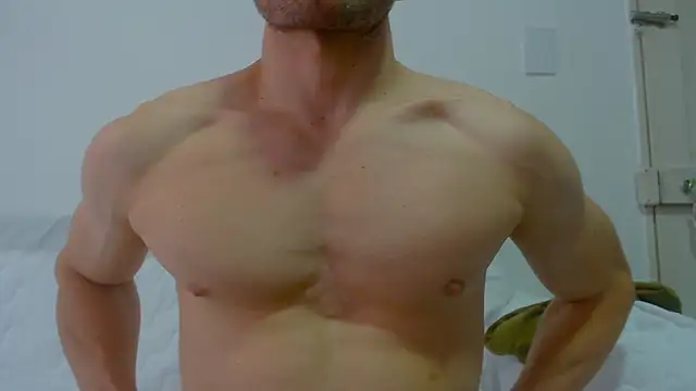Snapshot of Rocky_Muscle chatting on May 5, 2026, 3:59 pm Rocky Muscle online show from May 5, 2026, 3:59 pm