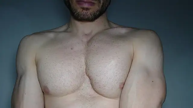 Snapshot of Rocky_Muscle chatting on February 1, 2026, 9:13 pm Rocky Muscle online show from February 1, 2026, 9:13 pm