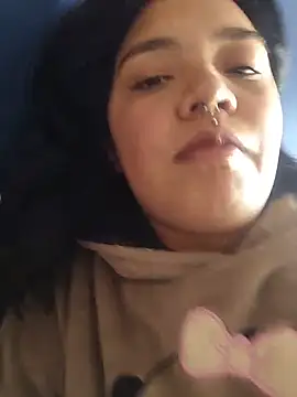 Snapshot of amanne_misa chatting on October 28, 2025, 3:55 pm amanne misa online show from October 28, 2025, 3:55 pm