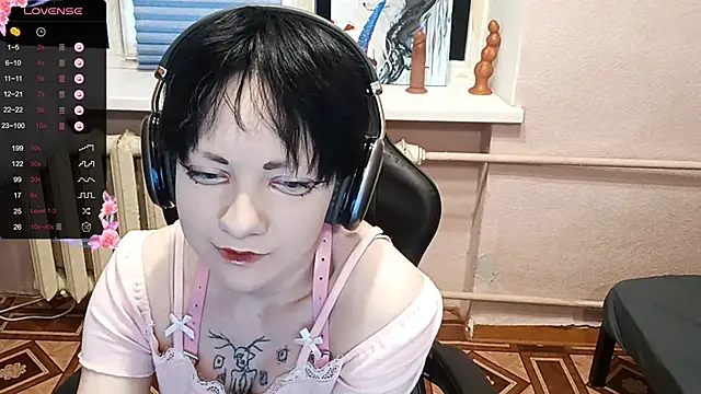 ChaeTrier online show from November 2, 2025, 1:05 pm