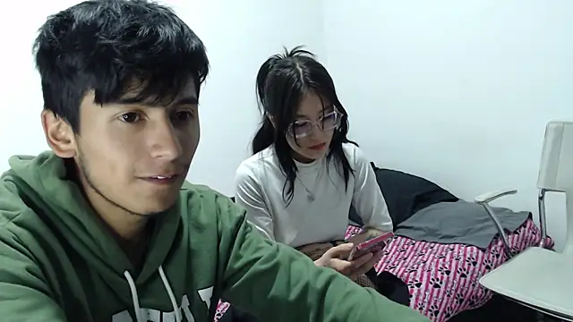 CurseLovers28 online show from September 15, 2025, 4:02 am