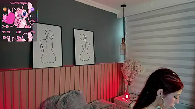 Maraia Ford online show from December 1, 2025, 8:42 pm