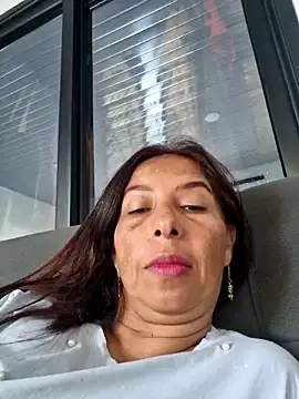 Snapshot of maleja23 chatting on October 22, 2025, 1:43 pm maleja23 online show from October 22, 2025, 1:43 pm