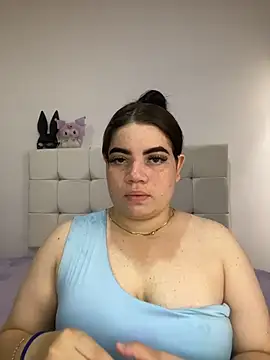 Snapshot of Kuromy_x chatting on June 2, 2026, 7:03 pm Kuromy x online show from June 2, 2026, 7:03 pm