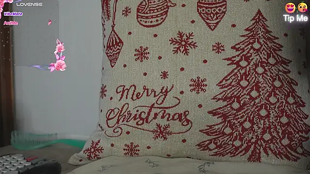 Roxybeautyy online show from October 15, 2025, 11:02 pm