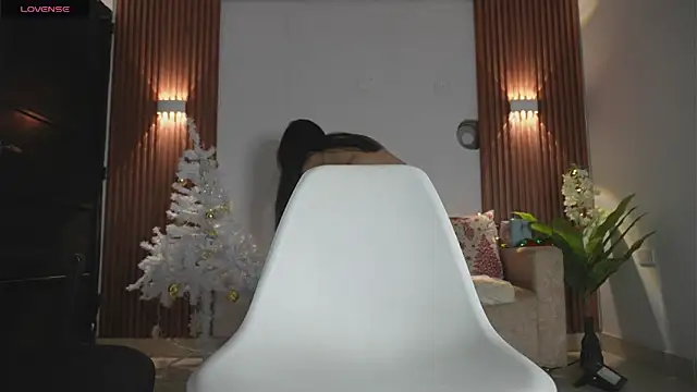 Roxybeautyy online show from December 1, 2025, 10:10 pm