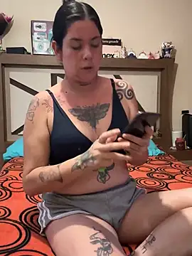 Snapshot of LaGueraDelMar chatting on November 2, 2025, 11:32 pm LaGueraDelMar online show from November 2, 2025, 11:32 pm