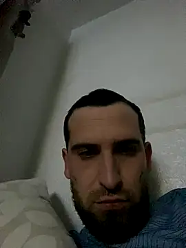 FiguralBeverage online show from October 10, 2025, 1:06 am