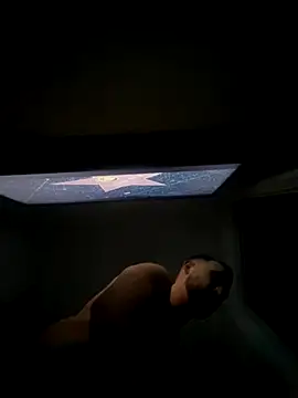 FiguralBeverage online show from November 29, 2025, 2:44 am