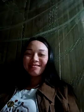 Sophia-pusy online show from December 4, 2025, 1:32 pm