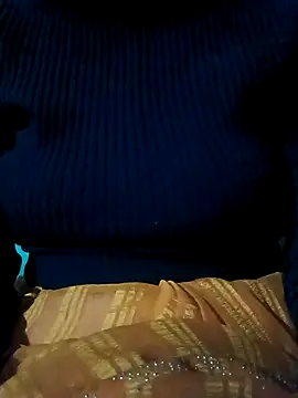 Snapshot of Radha8080 chatting on December 4, 2025, 12:31 am Radha8080 online show from December 4, 2025, 12:31 am