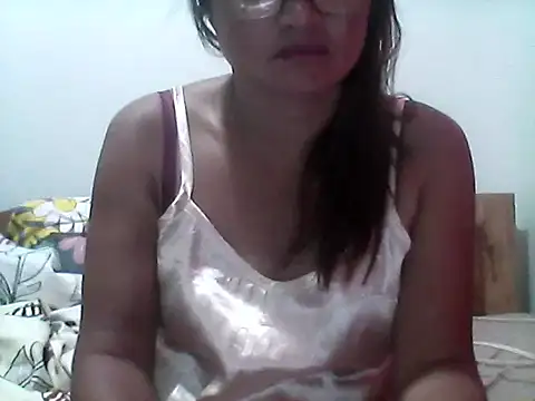 Snapshot of nathalie0045 chatting on February 4, 2026, 12:55 pm nathalie0045 online show from February 4, 2026, 12:55 pm