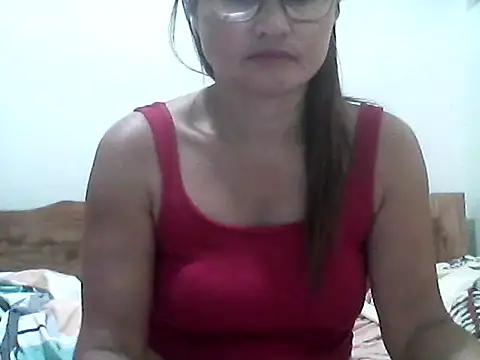 Snapshot of nathalie0045 chatting on May 13, 2026, 10:17 pm nathalie0045 online show from May 13, 2026, 10:17 pm