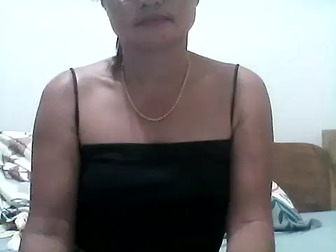 Snapshot of nathalie0045 chatting on February 22, 2026, 10:06 am nathalie0045 online show from February 22, 2026, 10:06 am