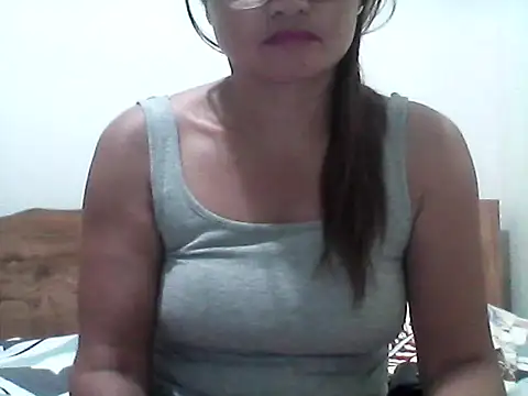 Snapshot of nathalie0045 chatting on May 27, 2026, 8:54 am nathalie0045 online show from May 27, 2026, 8:54 am
