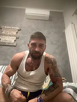 GmGit online show from November 8, 2025, 3:21 am