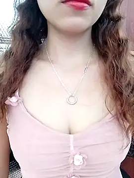 Snapshot of MyMy08 chatting on October 5, 2025, 4:25 am MyMy08 online show from October 5, 2025, 4:25 am