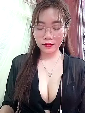 Snapshot of MyMy08 chatting on December 21, 2025, 12:40 pm MyMy08 online show from December 21, 2025, 12:40 pm