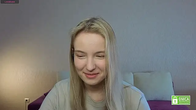 Snapshot of HongTomczak chatting on June 16, 2026, 7:41 am HongTomczak online show from June 16, 2026, 7:41 am