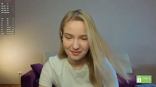 Snapshot of HongTomczak chatting on June 18, 2026, 7:51 am HongTomczak online show from June 18, 2026, 7:51 am